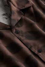Load image into Gallery viewer, H&M Regular Fit Lyocell resort shirt