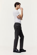 Load image into Gallery viewer, H&M Straight Regular Fit Jeans