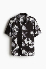 Load image into Gallery viewer, H&M Regular Fit Lyocell resort shirt