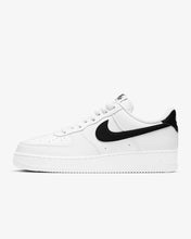 Load image into Gallery viewer, Nike Air Force 1 '07