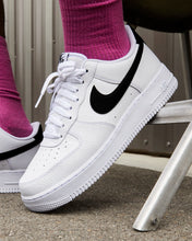 Load image into Gallery viewer, Nike Air Force 1 '07