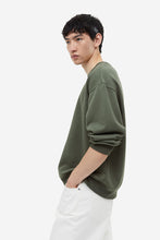 Load image into Gallery viewer, H&M Loose Fit Sweatshirt Dark Green