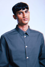 Load image into Gallery viewer, H&M Slim Fit Easy-iron shirt Dark Green