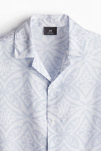 Load image into Gallery viewer, H&M Regular Fit Lyocell resort shirt