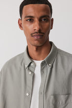 Load image into Gallery viewer, H&M Regular Fit Oxford shirt