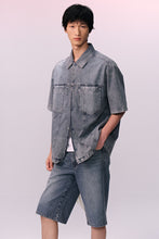 Load image into Gallery viewer, H&M Loose Fit Short-sleeved denim shirt