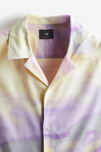 Load image into Gallery viewer, H&M Patterned resort shirt