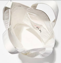 Load image into Gallery viewer, Uniqlo KAWS + Warhol 2WAY Tote Bag White