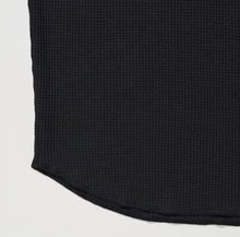Load image into Gallery viewer, Uniqlo Waffle Henley Neck Long Sleeve T-Shirt