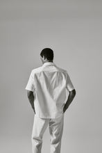 Load image into Gallery viewer, H&M Regular Fit Resort shirt