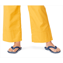 Load image into Gallery viewer, CROCSBAND Flip-Flops