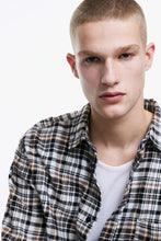 Load image into Gallery viewer, H&M Regular Fit Flannel shirt