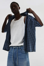 Load image into Gallery viewer, H&M Loose Fit Short-sleeved shirt