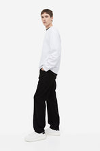 Load image into Gallery viewer, H&M Loose Fit Sweatshirt White