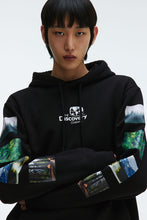 Load image into Gallery viewer, H&M Regular Fit Hoodie Black/Discovery Channel