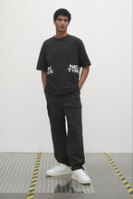 Load image into Gallery viewer, H&M Relaxed Fit Cargo Trousers