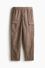 Load image into Gallery viewer, H&M Relaxed Fit Cargo Trousers