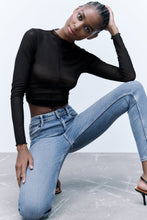 Load image into Gallery viewer, Zara Mid Rise Sculpt TRF Jeans