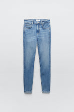 Load image into Gallery viewer, Zara Mid Rise Sculpt TRF Jeans