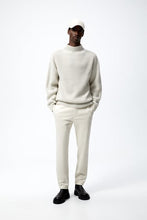 Load image into Gallery viewer, Zara Comfort Fit Chino Trousers Off White
