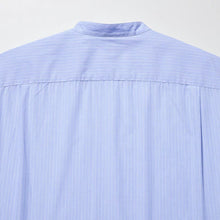 Load image into Gallery viewer, Uniqlo Extra Fine Cotton Broadcloth Oversized Stand Collar Long Sleeve Shirt