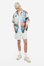Load image into Gallery viewer, H&amp;M Relaxed Fit Patterned resort shirt Blue/The Notorious B.I.G.
