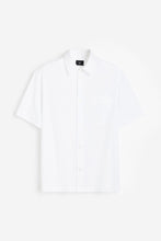 Load image into Gallery viewer, H&amp;M Relaxed Fit Short-sleeved shirt White
