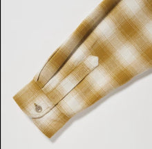 Load image into Gallery viewer, Uniqlo Flannel Long Sleeve Shirt Yellow
