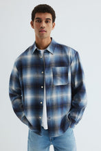 Load image into Gallery viewer, H&amp;M Loose Fit Flannel shirt
