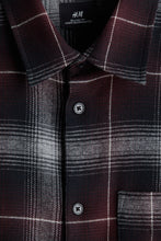 Load image into Gallery viewer, H&amp;M Loose Fit Flannel shirt
