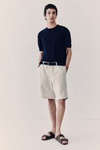 Load image into Gallery viewer, H&amp;M Premium Selection Regular Fit Linen shorts
