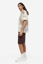 Load image into Gallery viewer, H&amp;M Relaxed Fit Patterned Cotton T-shirt Beige/Tie-dye
