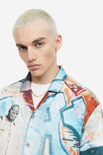 Load image into Gallery viewer, H&amp;M Relaxed Fit Patterned resort shirt Blue/The Notorious B.I.G.
