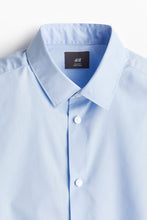 Load image into Gallery viewer, H&amp;M Slim Fit easy-iron shirt
