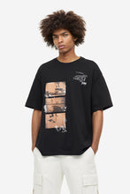 Load image into Gallery viewer, H&amp;M Relaxed Fit Printed T-shirt Black/Happens in LA

