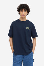 Load image into Gallery viewer, H&amp;M Relaxed Fit T Shirt Dark blue/Mountain Rescue
