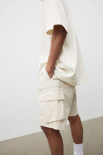 Load image into Gallery viewer, H&amp;M Regular Fit Cargo shorts
