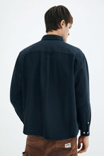 Load image into Gallery viewer, H&amp;M Regular Fit Oxford shirt
