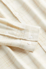 Load image into Gallery viewer, H&amp;M Regular Fit Checked Shirt Light beige/Checked
