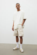 Load image into Gallery viewer, H&amp;M Regular Fit Cargo shorts
