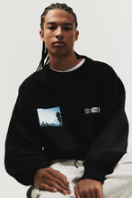 Load image into Gallery viewer, H&amp;M Oversized Fit Printed sweatshirt
