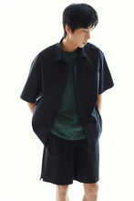 Load image into Gallery viewer, H&amp;M Regular Fit Short-sleeved shirt
