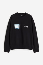 Load image into Gallery viewer, H&amp;M Oversized Fit Printed sweatshirt
