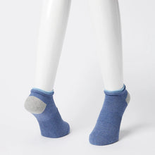 Load image into Gallery viewer, Uniqlo Layered Short Socks

