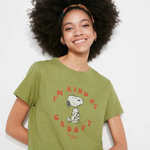 Load image into Gallery viewer, Uniqlo LOVE, SUNSHINE &amp; PEANUTS UT (Short Sleeve Graphic T-Shirt)
