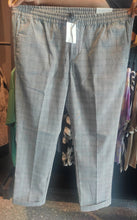 Load image into Gallery viewer, H&amp;M Slim Fit Trousers
