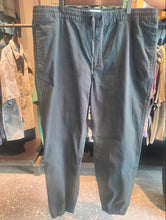 Load image into Gallery viewer, ZARA Trousers
