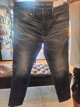 Load image into Gallery viewer, American Eagle Jeans
