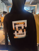 Load image into Gallery viewer, H&amp;M Graphic Hoodie
