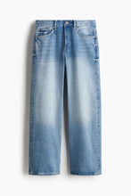 Load image into Gallery viewer, H&amp;M Loose Straight Jeans
